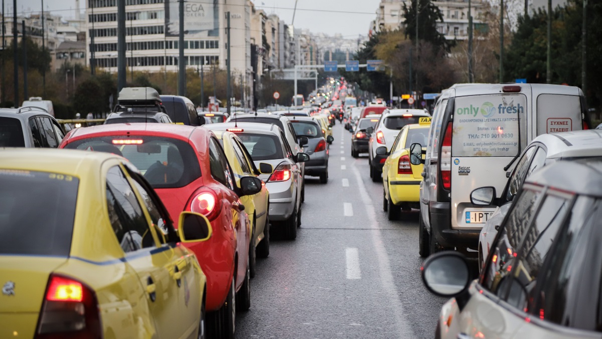 Αυτοκίνητο: Οι Έλληνες οδηγοί βρίζουν περισσότερο στην Ευρώπη