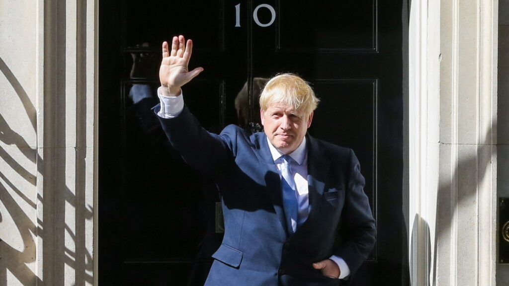 Boris Johnson: Οι γείτονες κάλεσαν την αστυνομία για τον “δελφίνο” της Τερέζα Μέι
