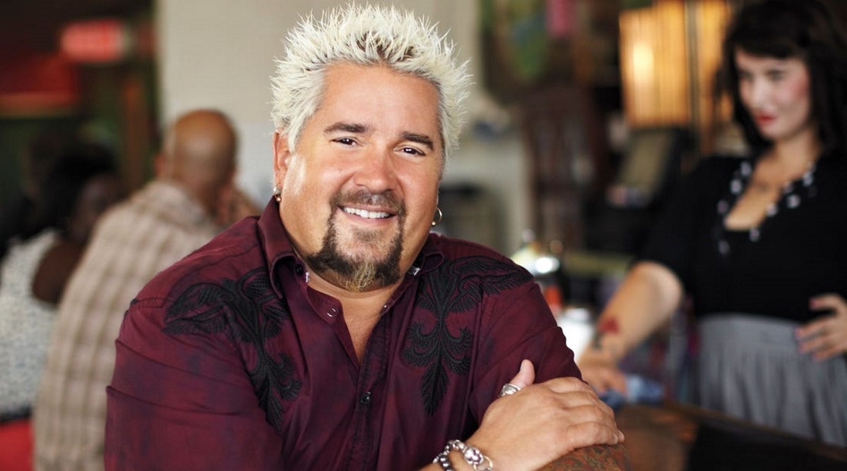 Guy Fieri: Συμπαραστάτης στους πυροσβέστες στην Καλιφόρνια