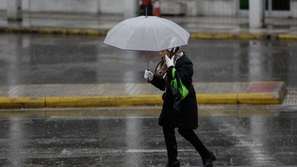 Καιρός: Νεφώσεις με βροχές και καταιγίδες