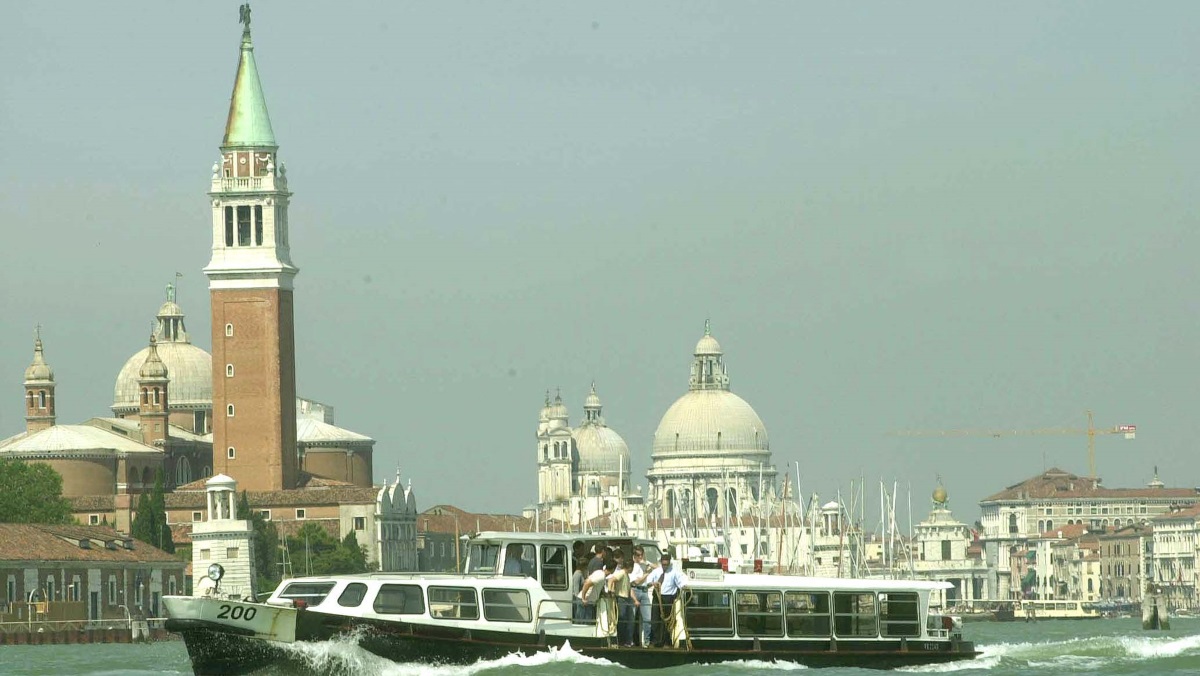 Βενετία: Κινδύνευσαν πίνακες του Μιρό από τις πλημμύρες