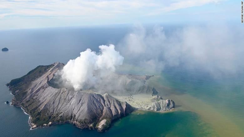 Νέα Ζηλανδία: Τουλάχιστον 5 νεκροί και πολλοί αγνοούμενοι από έκρηξη ηφαιστείου