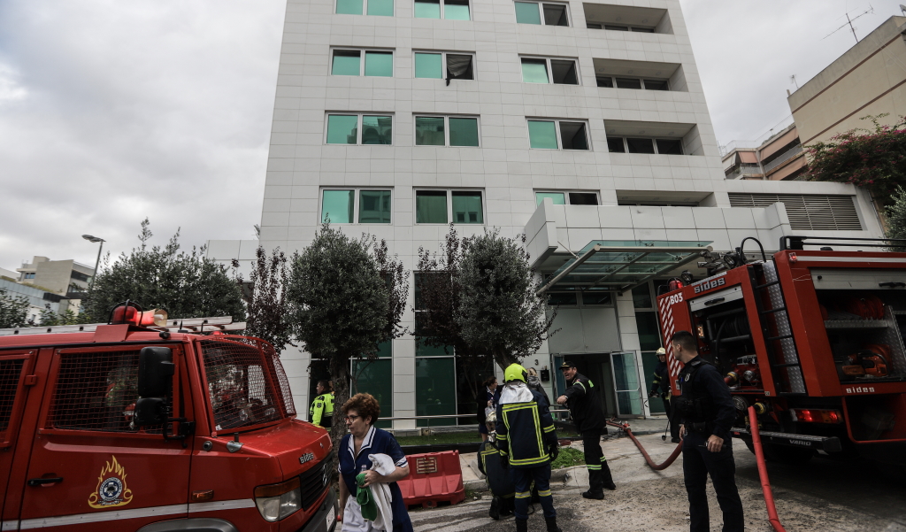 Εμπρησμός η φωτιά στο ξενοδοχείο στη Συγγρού