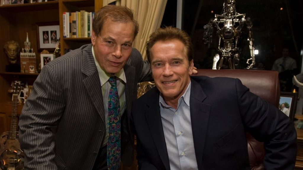 Arnold Schwarzenegger: Ο συγκινητικός αποχαιρετισμός στον φίλο και κουμπάρο του