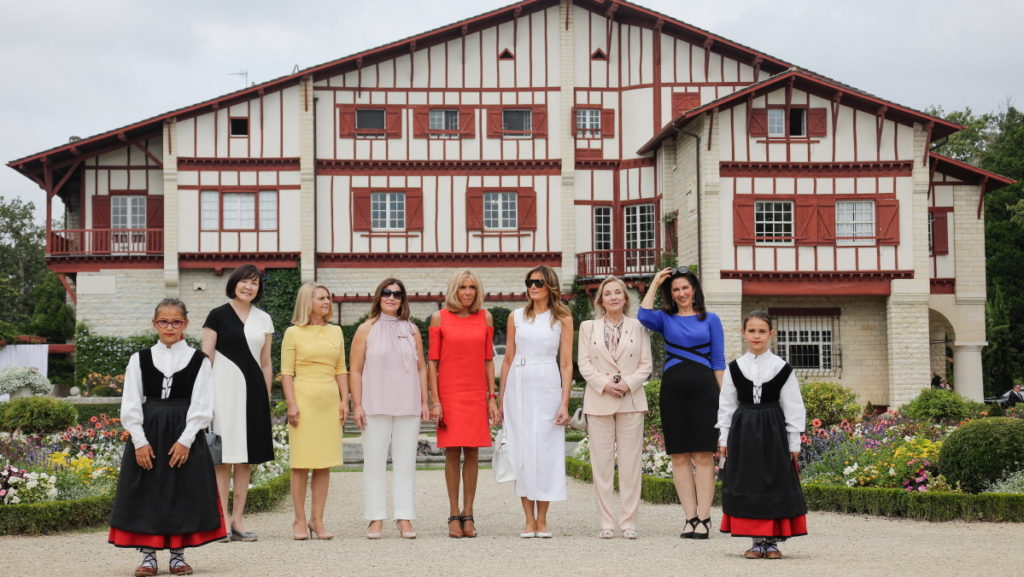 G7: Σανγκρία και… συμπάθεια για τις πρώτες κυρίες των ηγετών