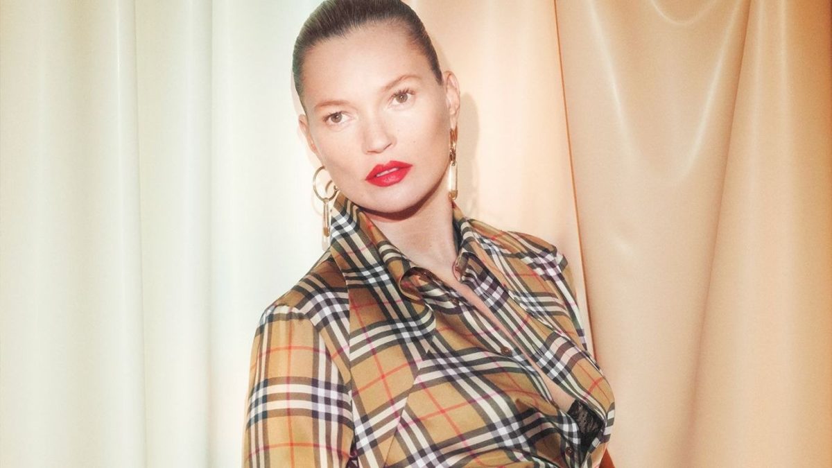 Η Kate Moss ποζάρει στη Vogue 28 χρόνια μετά το πρώτο της εξώφυλλο