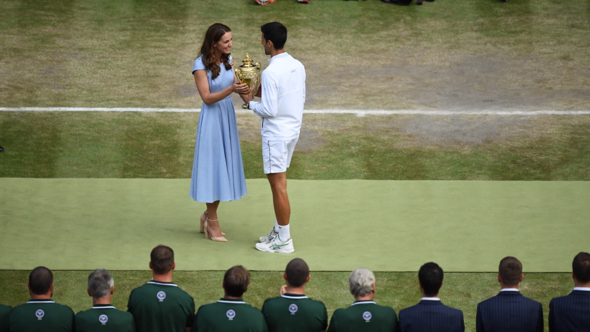 Δούκισσα του Cambridge: Απένειμε τον τίτλο του Wimbledon στον Djokovic
