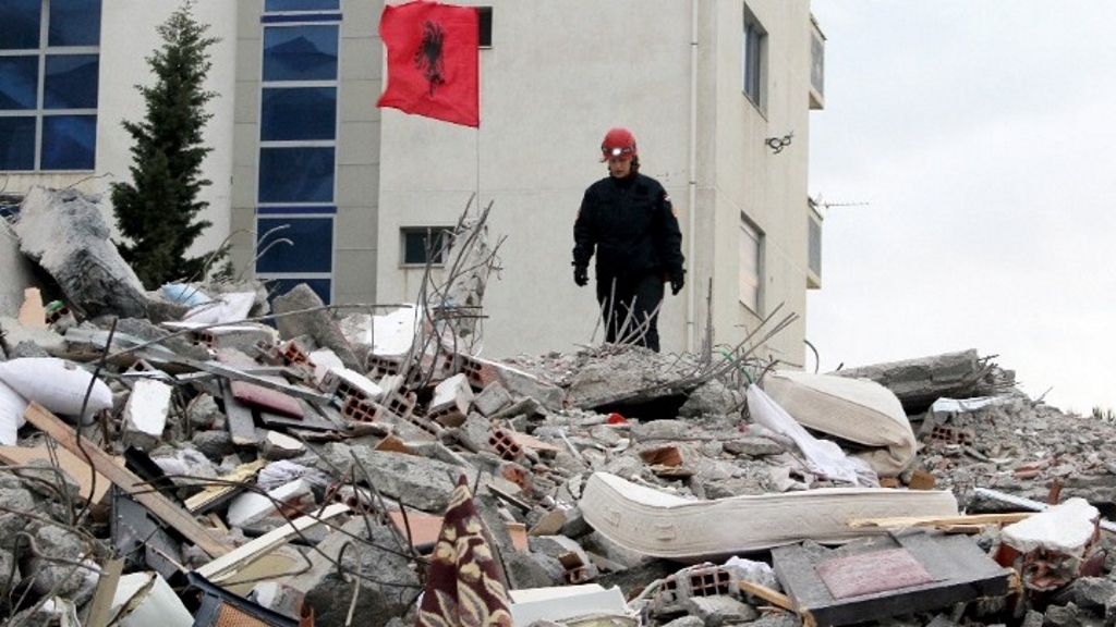 Αλβανία: Έλληνες μηχανικοί στα Τίρανα για την αξιολόγηση των κτιρίων