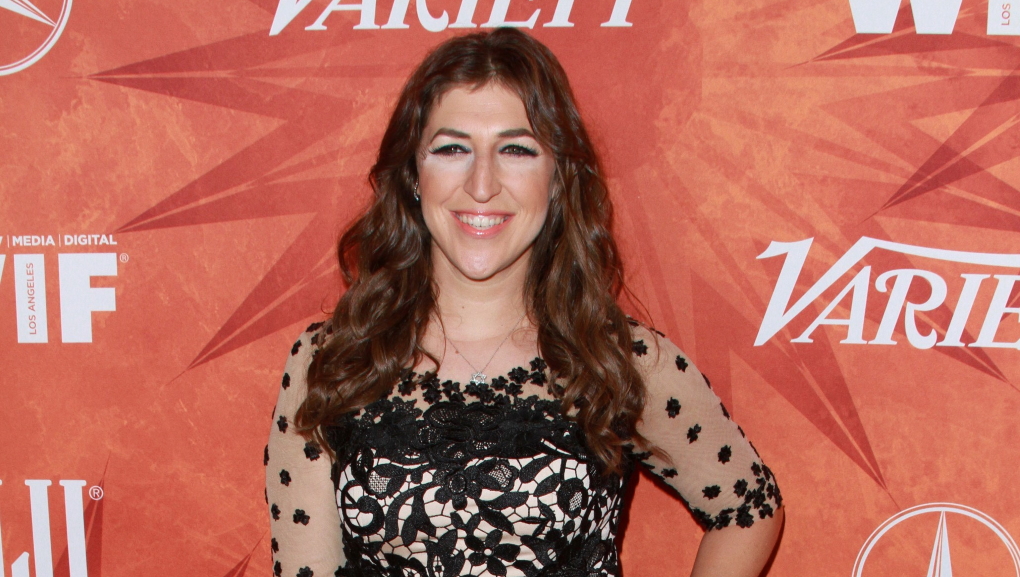 Mayim Bialik: Από το Big Bang Theory στη σκηνοθεσία