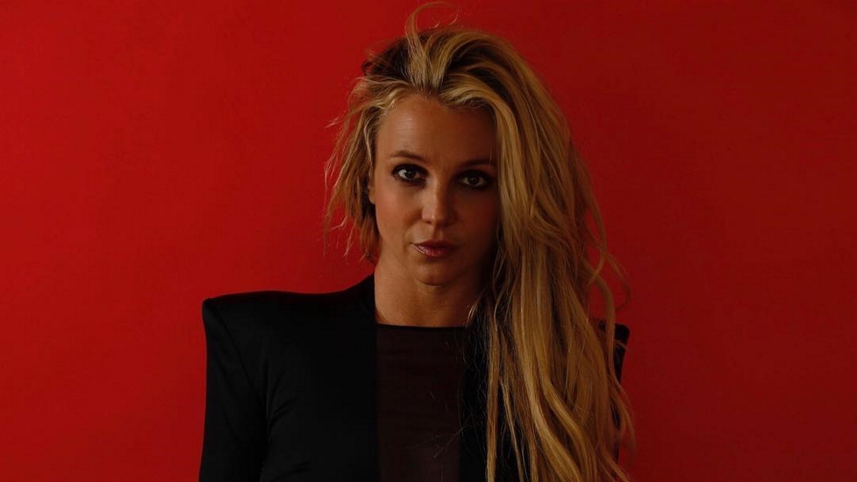 Britney Spears: Κάνει γιόγκα με Cardi B