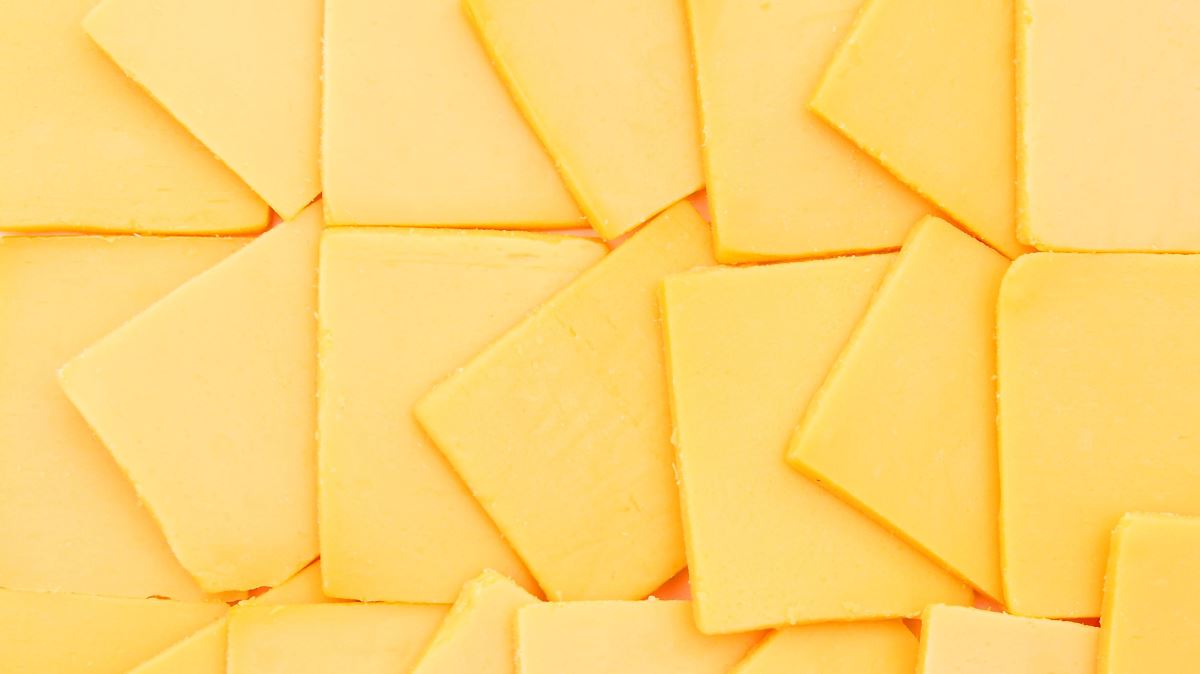 ΕΦΕΤ: Ανακαλεί νηστίσιμο τυρί που είχε μέσα… γάλα!