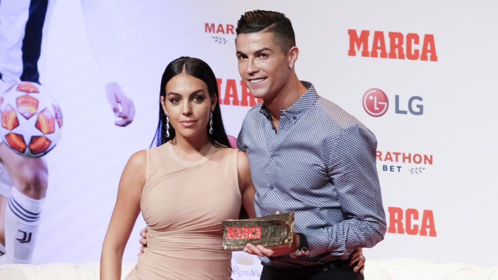 Georgina Rodriguez: «Η καρδιά μου έσπασε» – Η σύντροφος του Cristiano Ronaldo μιλάει για τον θάνατο του γιου τους στο Netflix