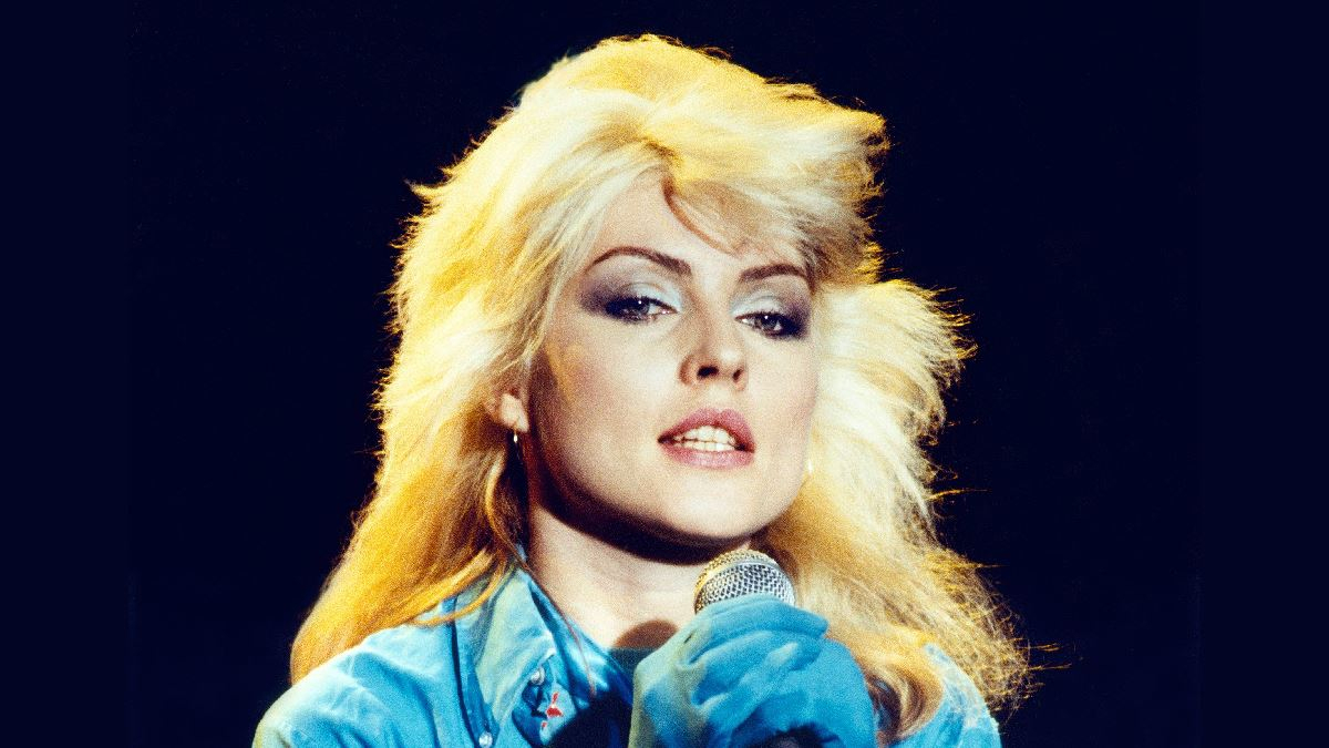 Debbie Harry: Τι έπαθε η τραγουδίστρια των Blondie;