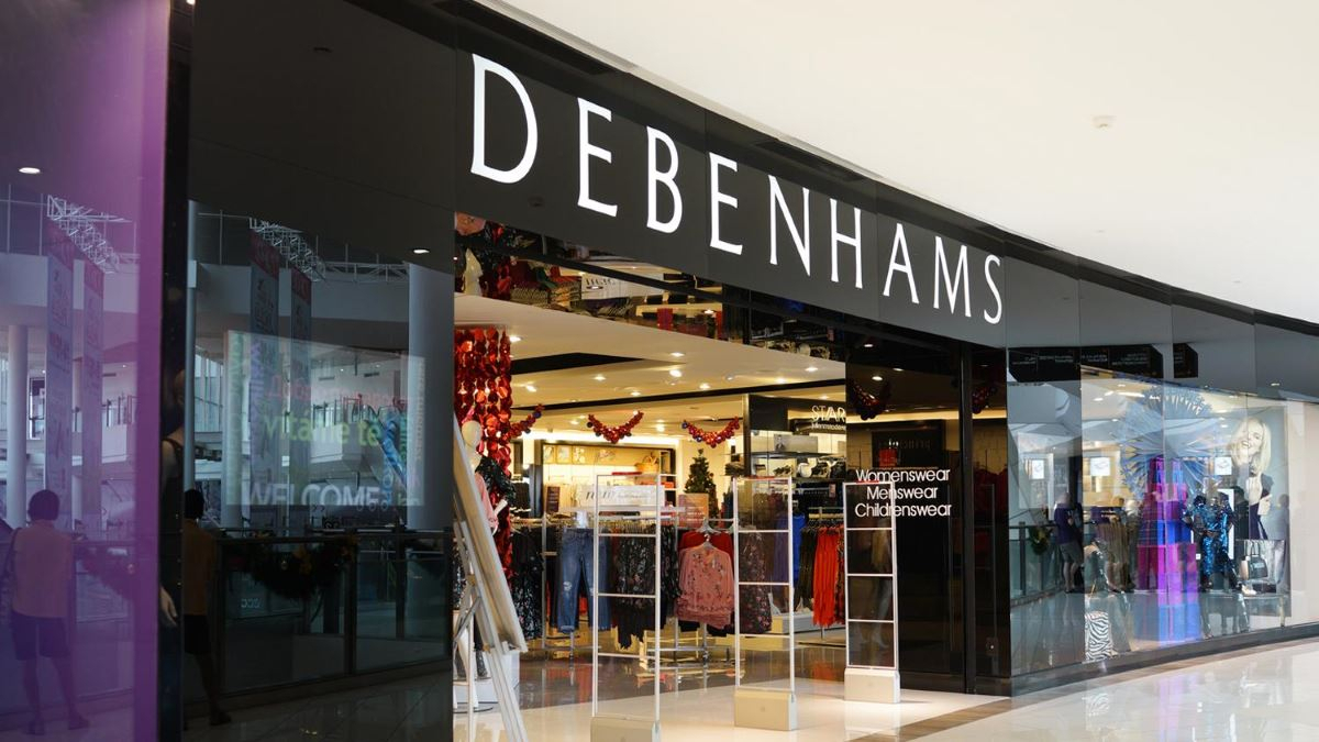 Debenhams: Στα χέρια των πιστωτών μια από τις μεγαλύτερες αλυσίδες πολυκαταστημάτων της Βρετανίας