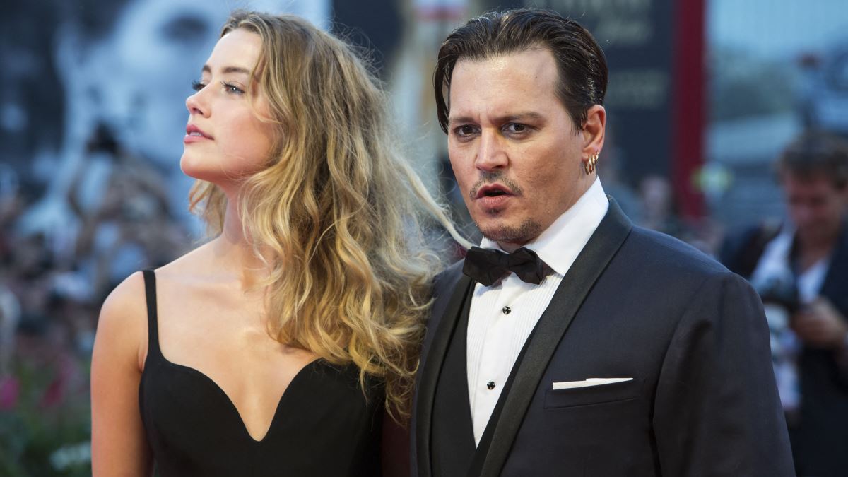 Amber Heard: Κατέθεσε νέα φωτογραφία με το χτυπημένο της πρόσωπο από τον Johnny Depp