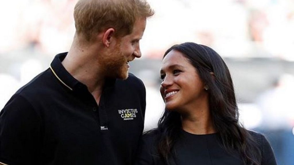 Πρίγκιπας Harry: “Ανυπομονώ να γνωρίσω τη Νότια Αφρική στη σύζυγο και στον γιο μου”