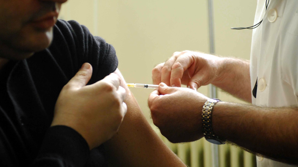 Έρευνα: Πόσο εμπιστεύονται οι Έλληνες τα εμβόλια;