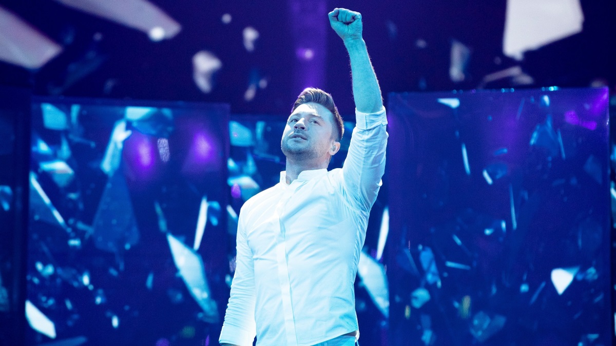 Eurovision 2019: Η Ρωσία επιστράτευσε καθρέπτες και «πολλαπλασίασε» τον Sergey Lazarev