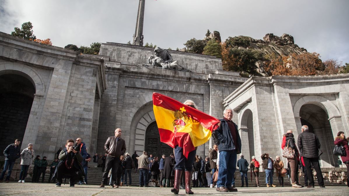 Η ισπανική Γερουσία καταδίκασε τη δικτατορία του Φράνκο