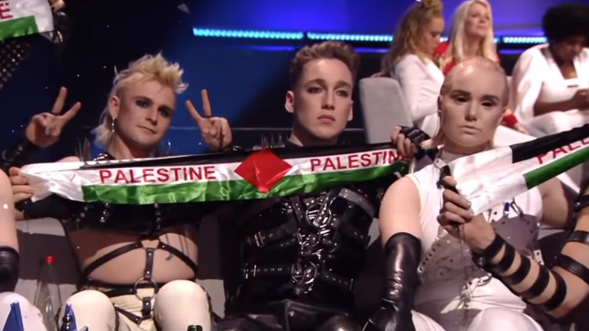 Eurovision 2019: Η στιγμή που οι Ισλανδοί σήκωσαν πανό υπέρ της Παλαιστίνης και η αντίδραση της ασφάλειας