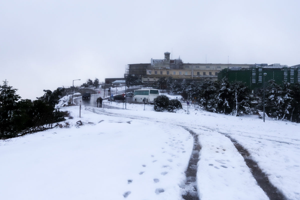 Τα πρώτα χιόνια στην Πάρνηθα - Photo EUROKINISSI