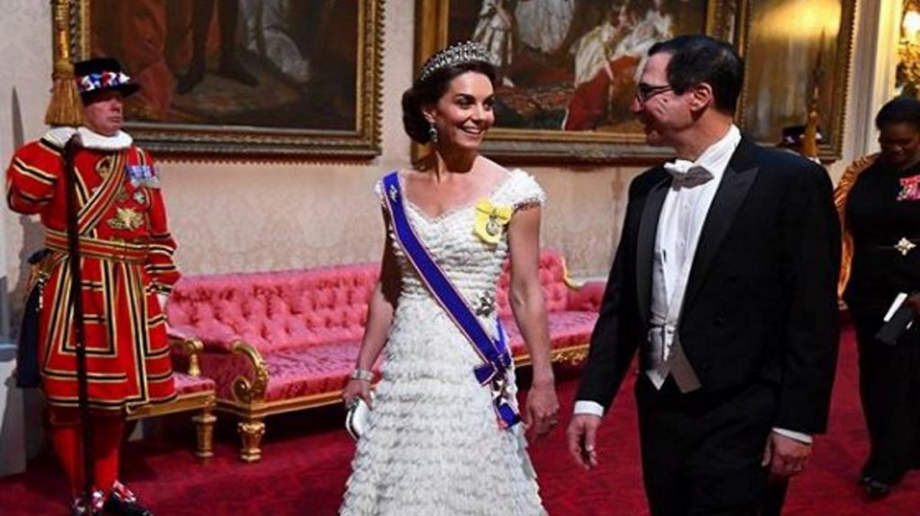 Δούκισσα του Cambridge: Γιατί είναι “φτιαγμένη” για να γίνει Βασίλισσα;