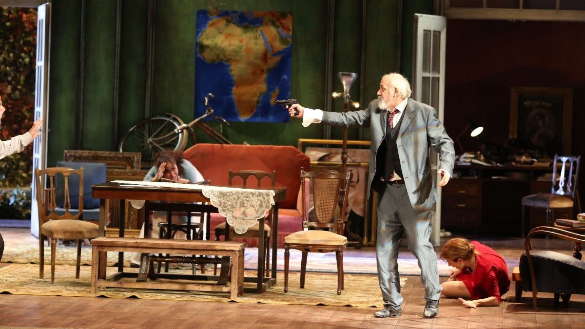 Θείος Βάνιας: Πρεμιέρα για τον Γιώργο Κιμούλη στο Δημοτικό Θέατρο Πειραιά