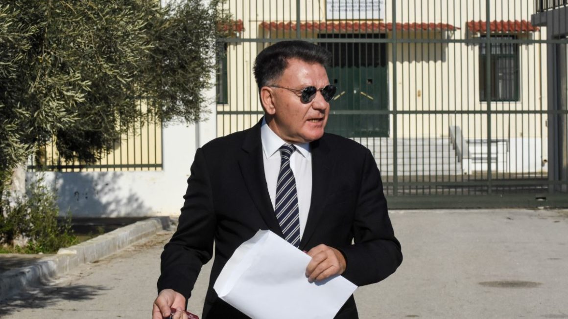 Αλέξης Κούγιας: Η απάντησή του μετά τις αντιδράσεις για την αναφορά στον Μάνο Χατζηδάκι στη δίκη Λιγνάδη