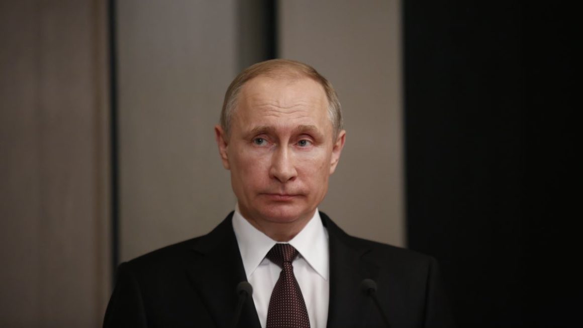 Βλαντίμιρ Πούτιν: Το Διεθνές Ποινικό Δικαστήριο εξέδωσε ένταλμα σύλληψης