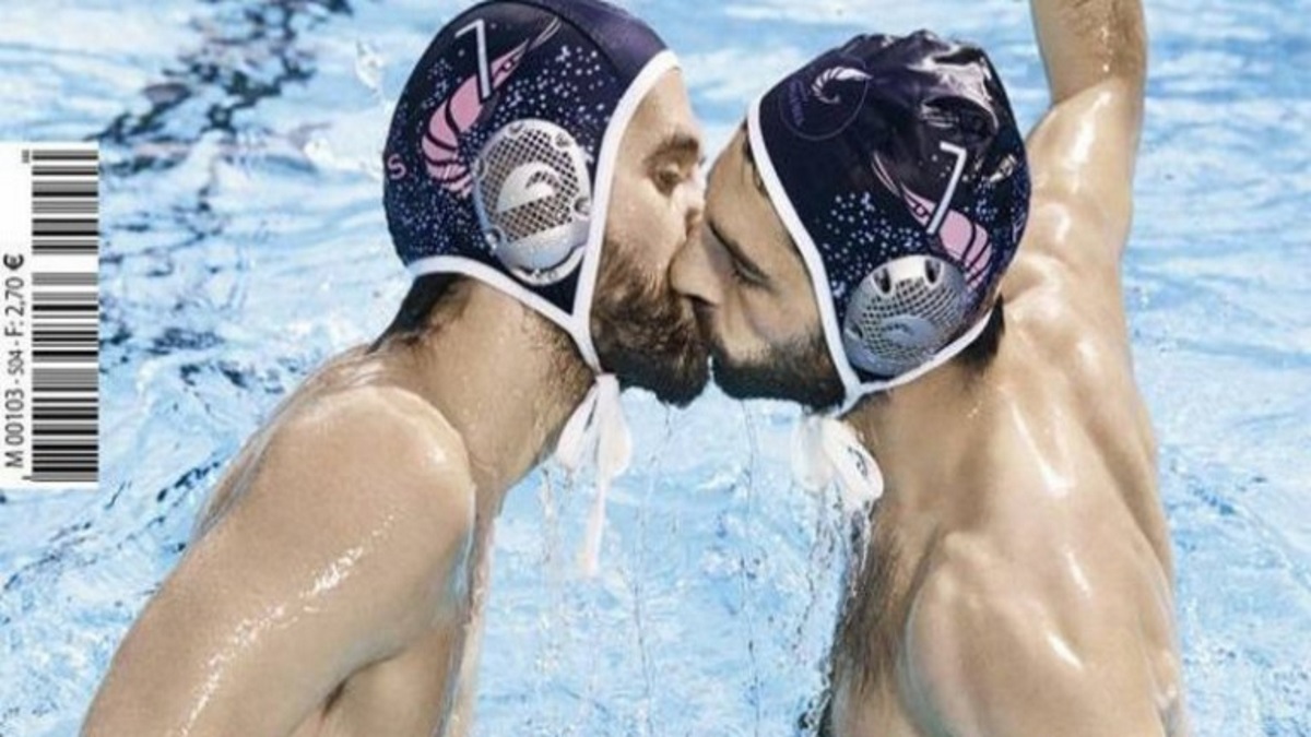 L’Équipe: Δύο αθλητές του πόλο φιλιούνται στο αυριανό πρωτοσέλιδό της