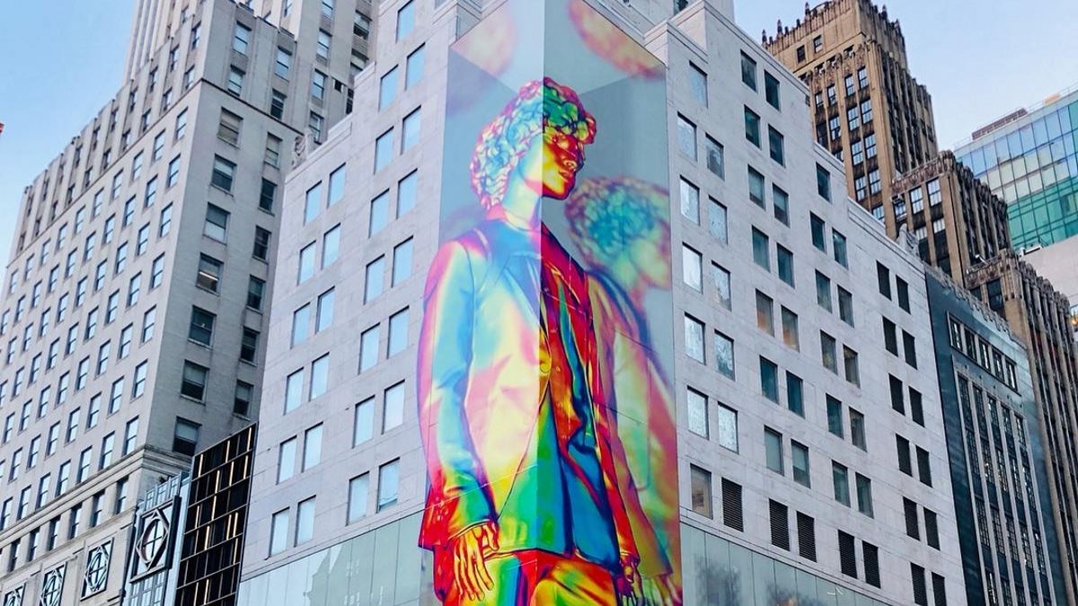 Louis Vuitton: Απίστευτη 12όροφη ολογραφία στο κτίριο στη Νέα Υόρκη