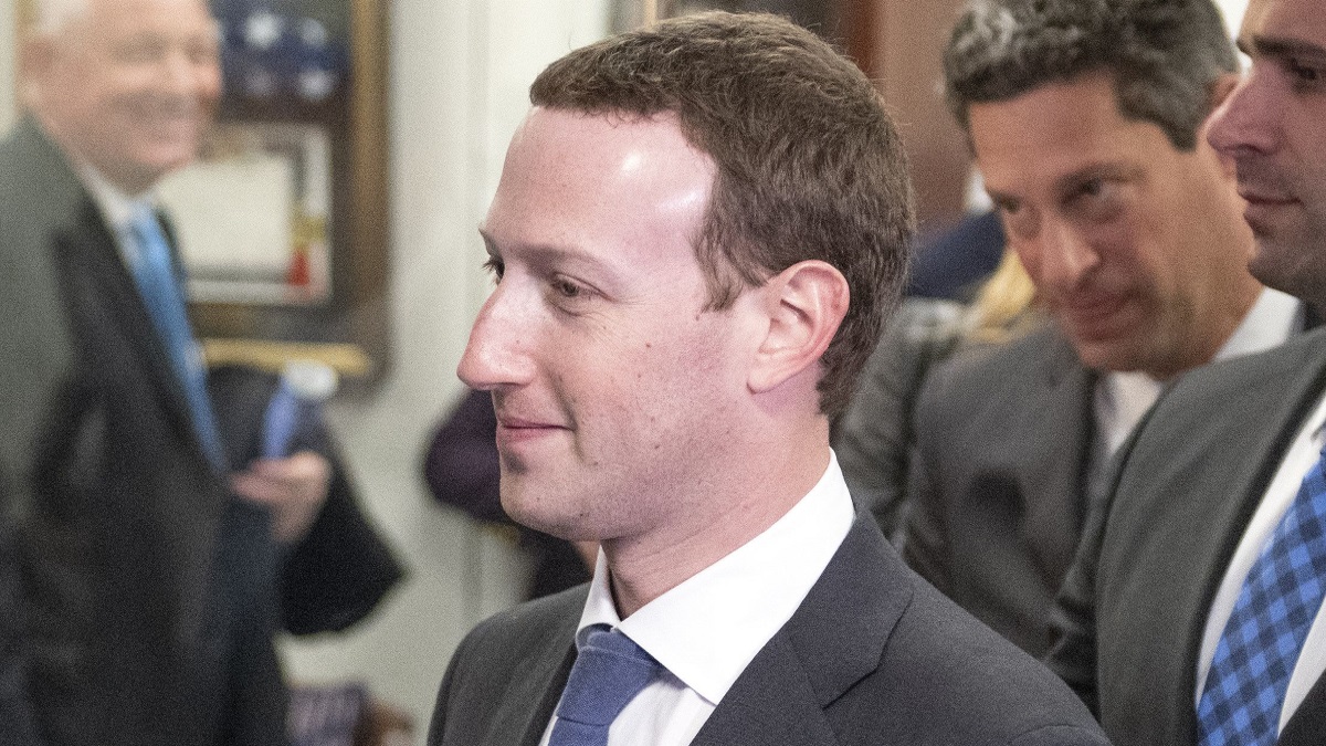Mark Zuckerberg: Στην Ελλάδα ο Mr. Facebook