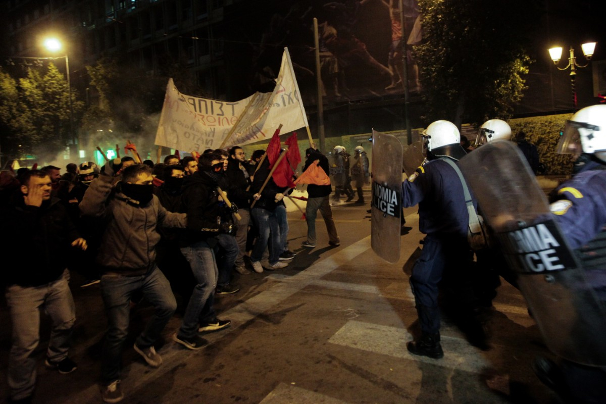 Έντονα επεισόδια στην πορεία διαμαρτυρίας