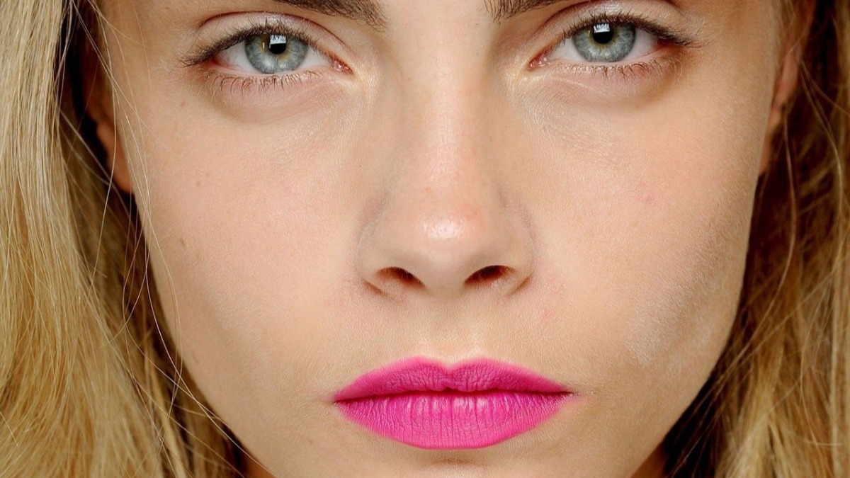 Neon lipsticks: 6 κραγιόν για χείλη που φωσφορίζουν!