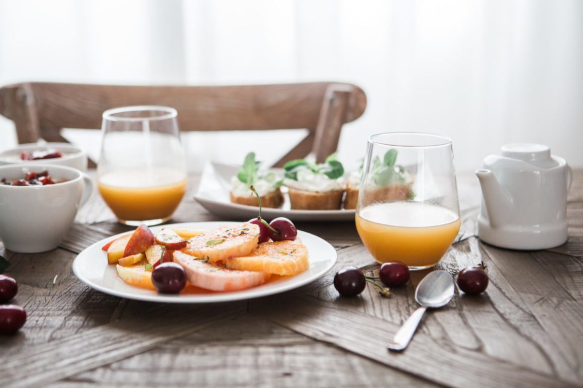 Παίρνετε το πρώτο σας γεύμα πρωί πρωί; Λιγοστεύετε τον κίνδυνο για διαβήτη τύπου 2