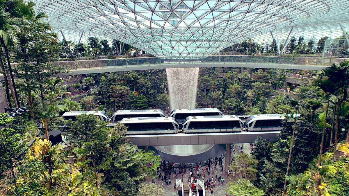 Σιγκαπούρη: Η δασώδης κοιλάδα Shiseido στο αεροδρόμιο