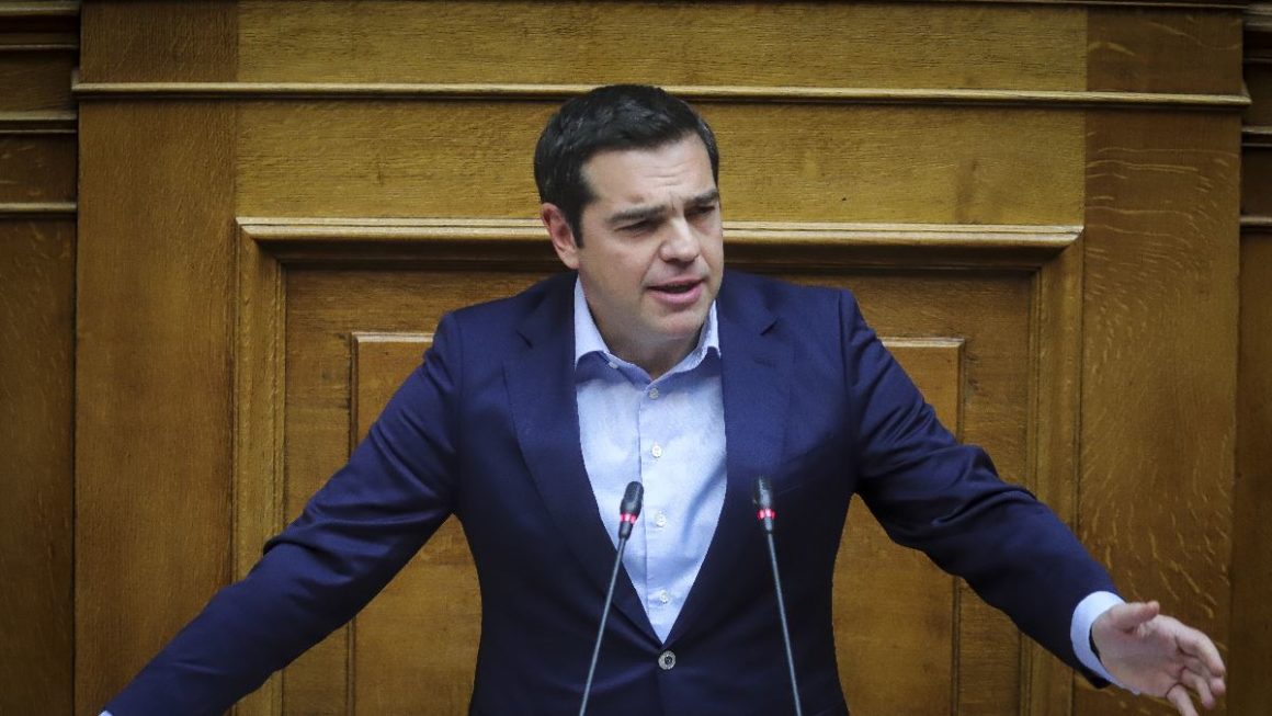 #Captain_Tsipras: Ανελέητο τρολάρισμα στο Twitter για τον αρχηγό της αξιωματικής αντιπολίτευσης και το νέο του… δίπλωμα