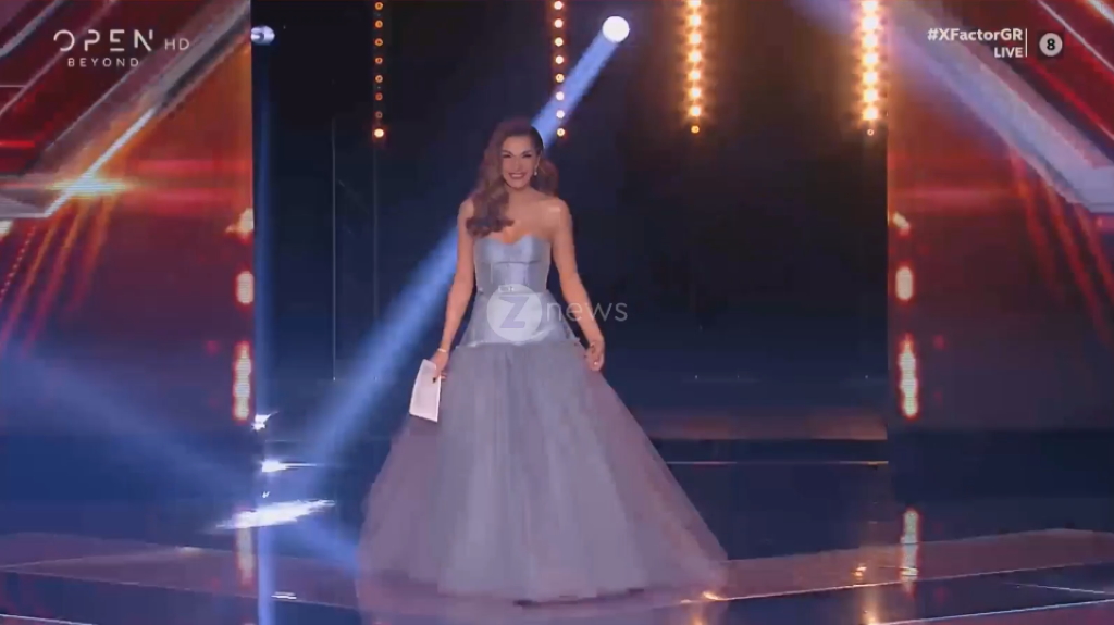 X Factor: To “φόρεμα του θρόνου” της Δέσποινας Βανδή