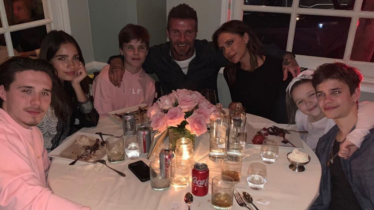 Victoria Beckham: Γιόρτασε τα γενέθλιά της οικογενειακά – Η αφιέρωση του David