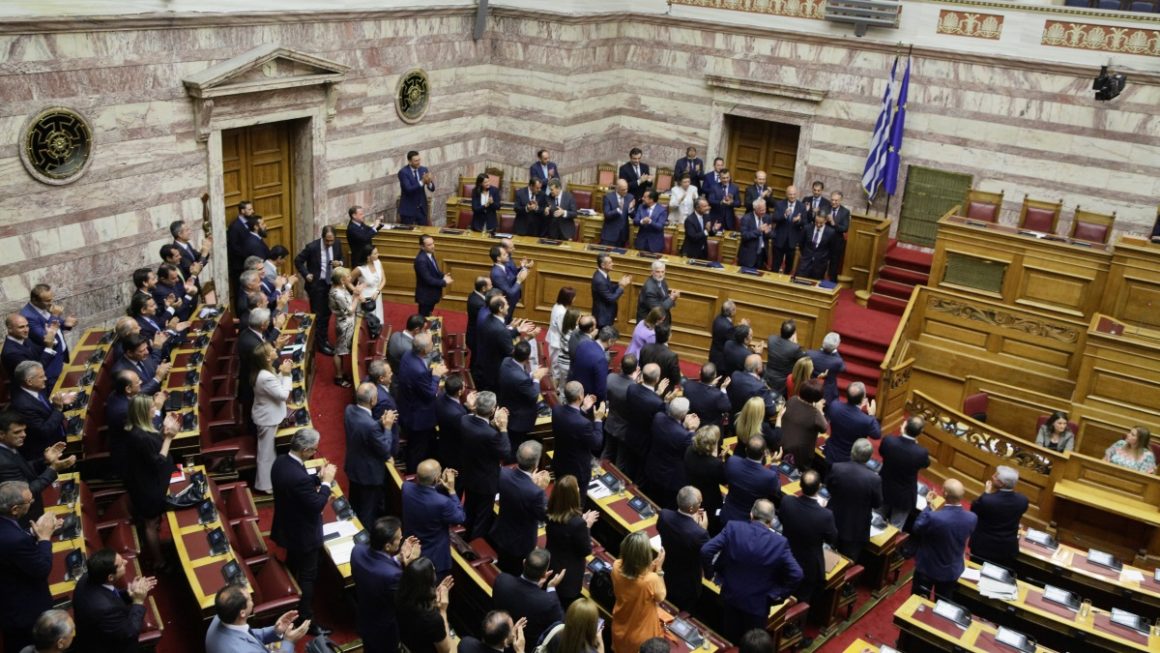 Εκλογές 2023: Ηχηρά ονόματα εκτός Βουλής – Τσαπανίδου, Δούνια δεν εκλέγονται