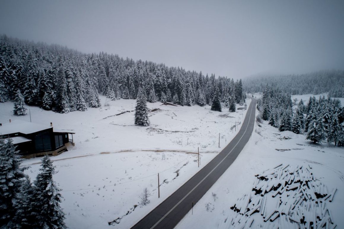 Έκτακτο δελτίο επιδείνωσης καιρού από την ΕΜΥ: Πού θα ενταθούν οι χιονοπτώσεις;