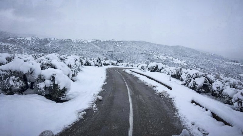 Χιονίζει στη Βόρεια Ελλάδα