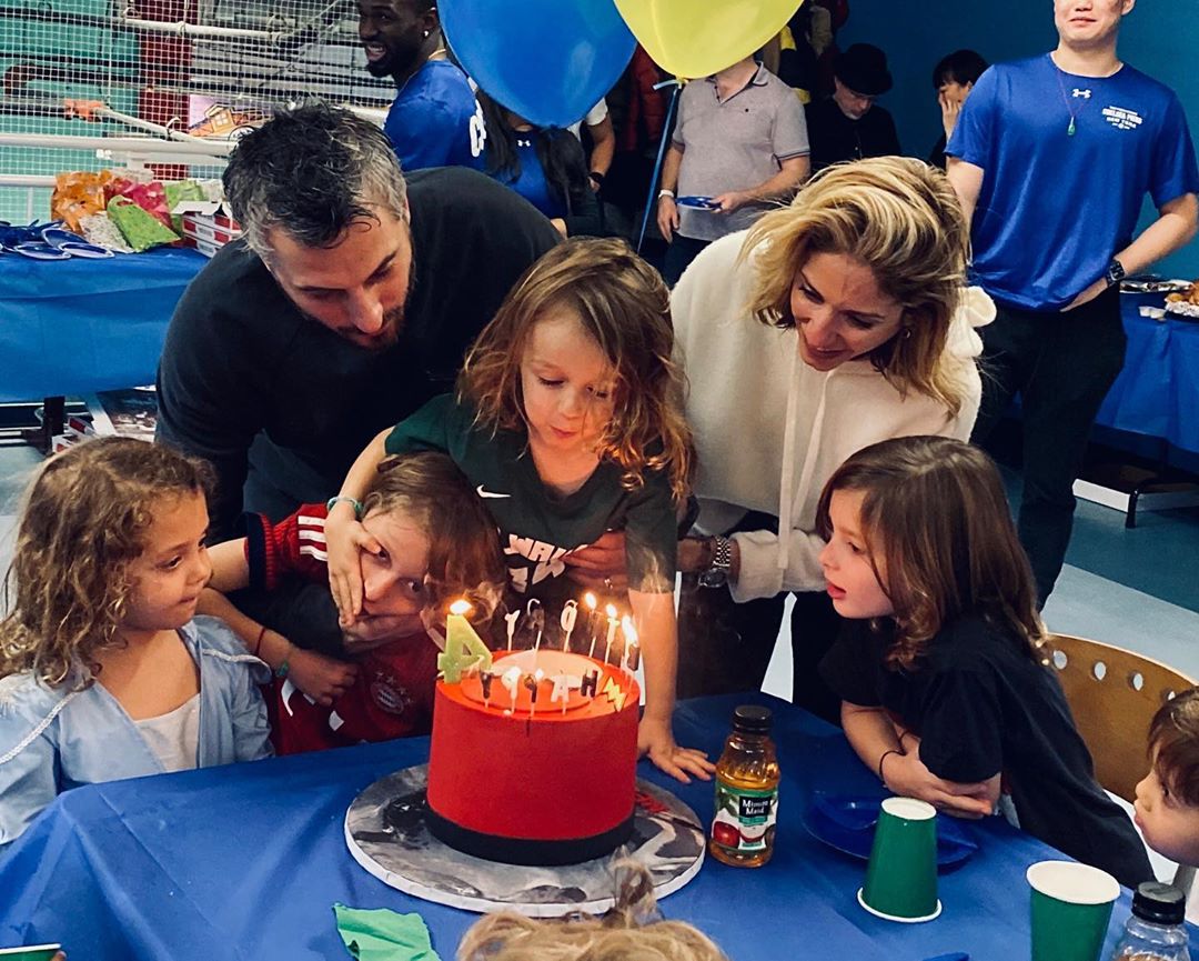 Σοφία Καρβέλα: Το πάρτι γενεθλίων του μικρού της γιου και οι ευχές της γιαγιάς Άννας Βίσση