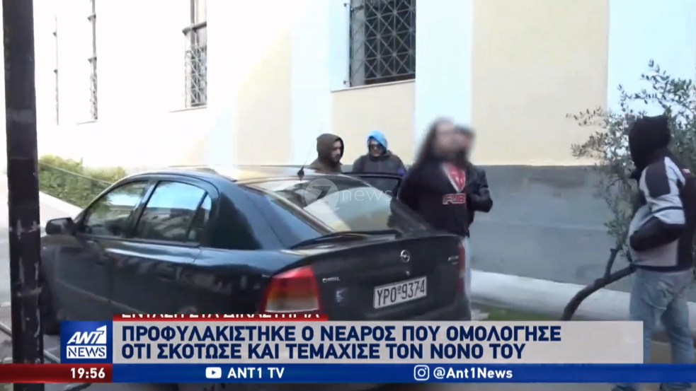 “Βοήθεια” φώναζε ο 21χρονος που δολοφόνησε τον νονό του – Δραματικές σκηνές στα δικαστήρια