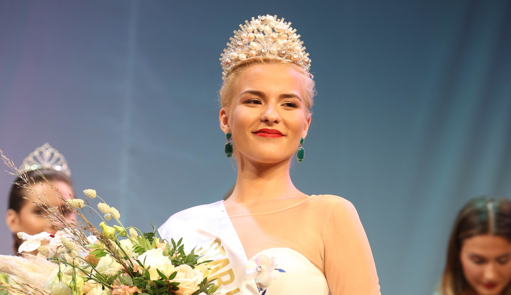 Διαγωνισμός Miss Universe: Τι απαντά η Μις Αυστραλία στη Σταρ Ελλάς για τον τραυματισμό της;