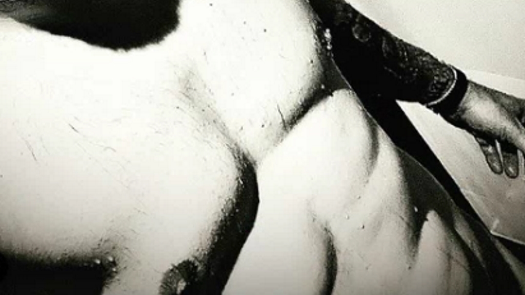 Quiz: Ποιος είναι ο γυμνός ηθοποιός που “κολάζει” το Instagram;