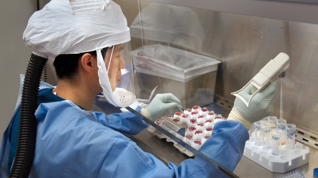 Κορονοϊός: Θετικές εξελίξεις για το πρώτο φάρμακο κατά του ιού