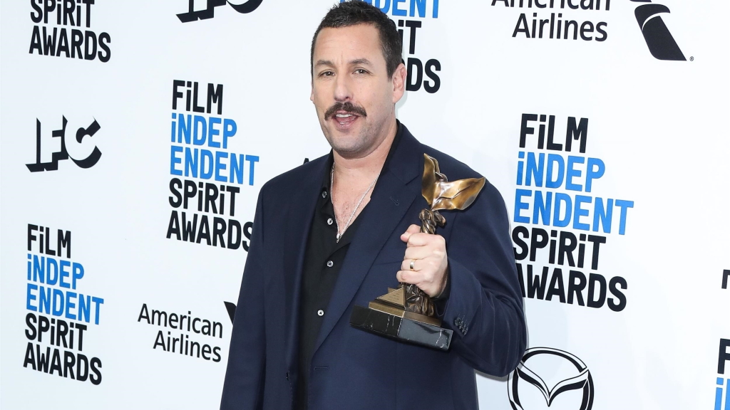 Adam Sandler: Έριξε τα “βέλη” του στα Oscars – Γιατί μίλησε με πικρία ο ηθοποιός;