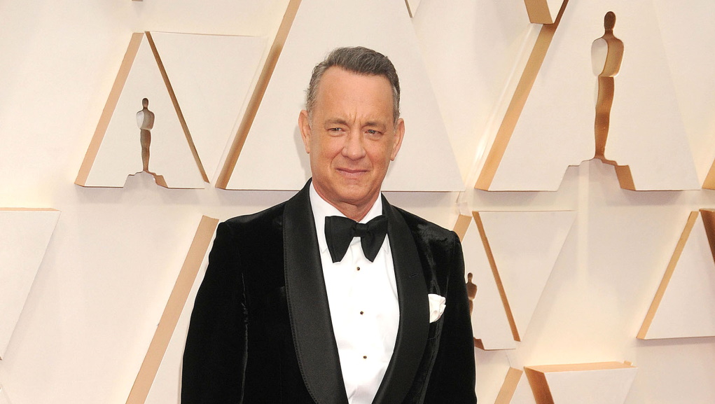 Tom Hanks: Τι τρέχει με την υγεία του ηθοποιού; Το βίντεο με το τρεμάμενο χέρι