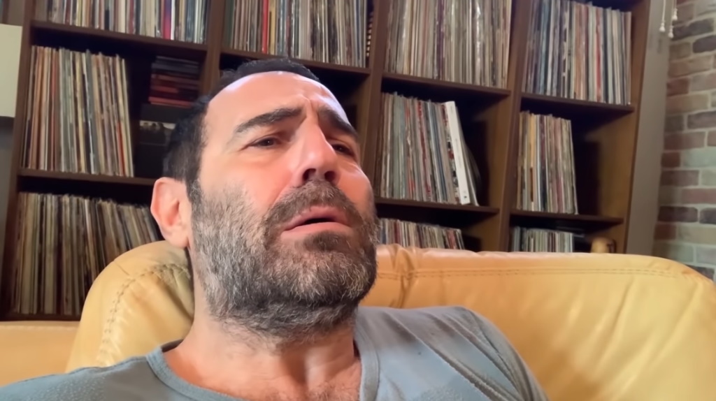 Αντώνης Κανάκης: Το απολαυστικό trailer του “Ράδιο Αρβύλα” μαζί με την κόρη του (vid)